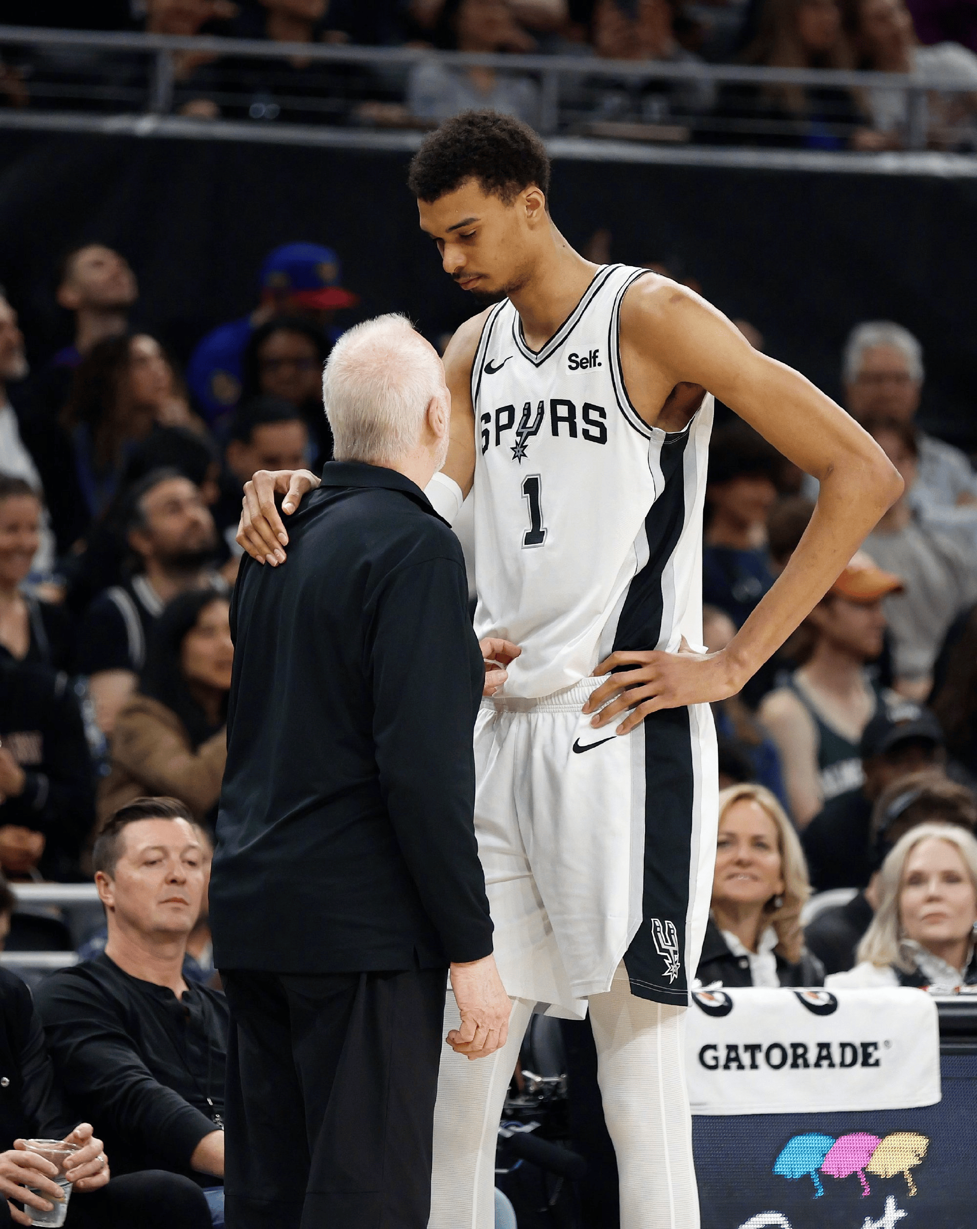 九游体育官网-圣安东尼奥马刺迎欧篮联关键赛，今晚更衣室发声，信心回归，赛程密集仍需轮换的简单介绍