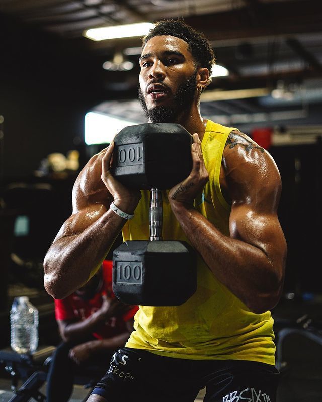 九游体育-圣安东尼奥马刺vs达拉斯独行侠